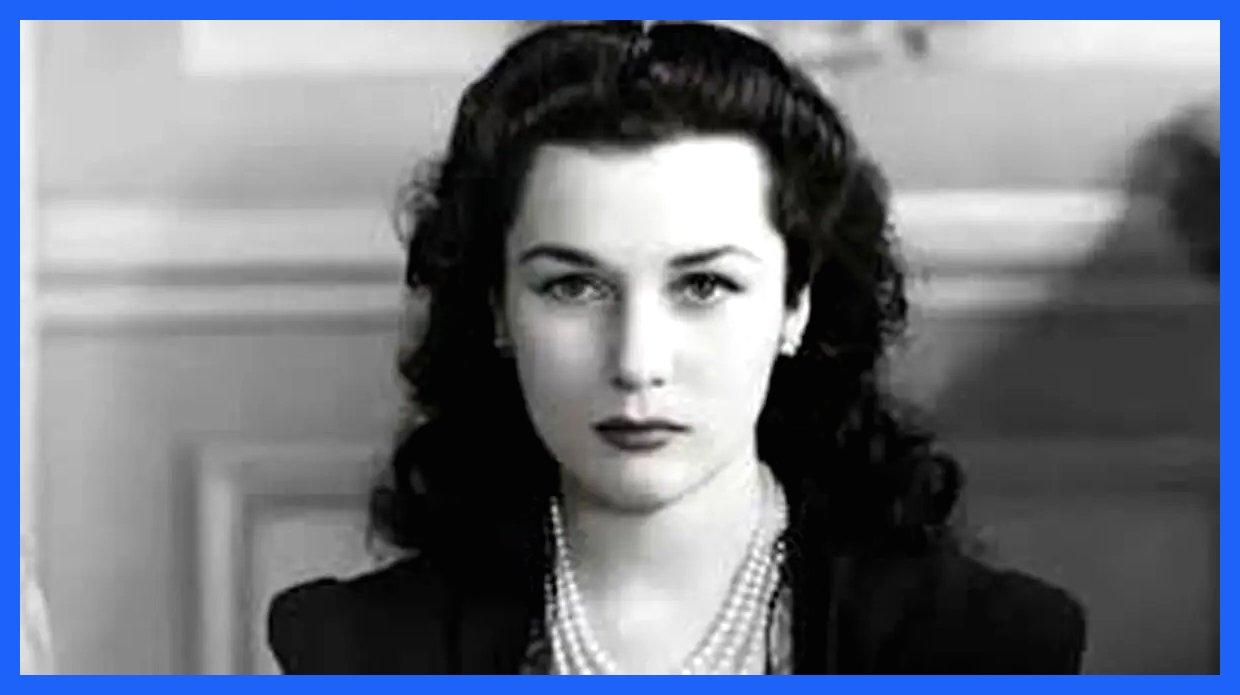 سفر به گذشته؛ فوزیه و پسرش در کشتی، دهه ۴۰ (عکس)