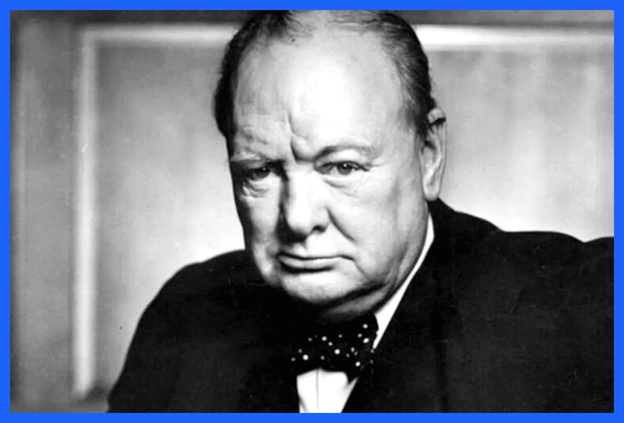 چرچیل در ۲۵ سالگی: نگاهی به زندگی این سیاستمدار بزرگ در سال ۱۲۷۸ خورشیدی (عکس)