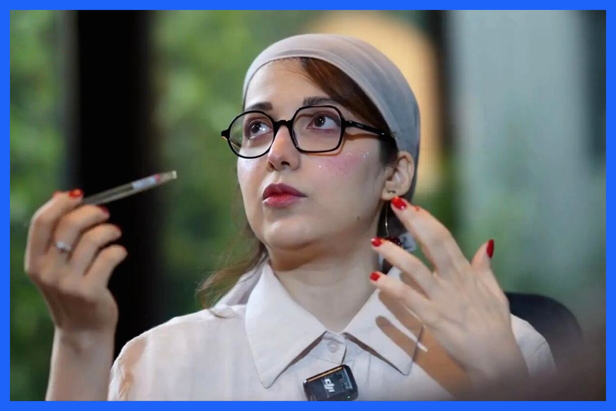 تجربه عجیب روشنک گرامی از بی توجهی مادرش به بیماریش