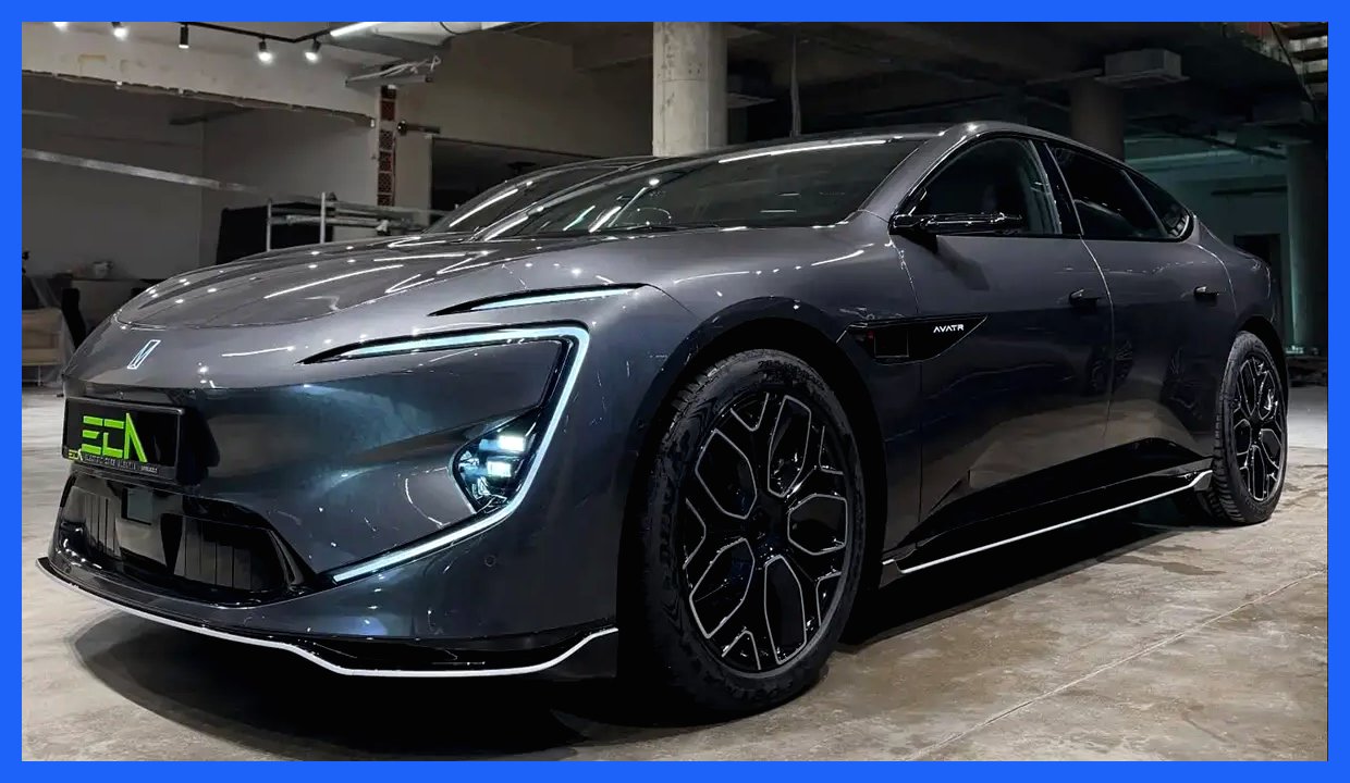 آواتر ۱۲ EV MAX؛ شاسی‌بلند الکتریکی با شتاب خیره‌کننده ۳.۸ ثانیه‌ای و سیستم چهارچرخ متحرک (+عکس)