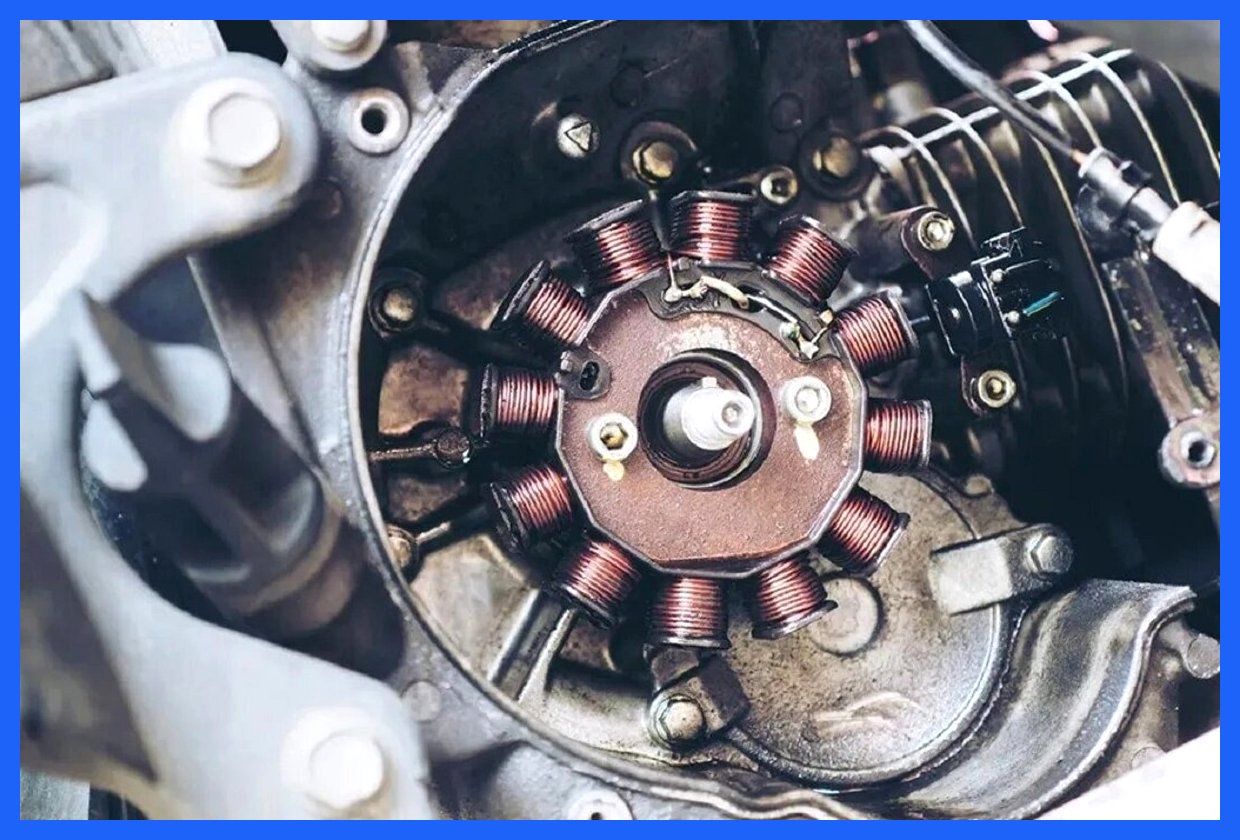 راهنمای کامل سیستم جرقه‌زنی موتور سیکلت: آشنایی با اجزا و راه‌حل‌های مشکلات