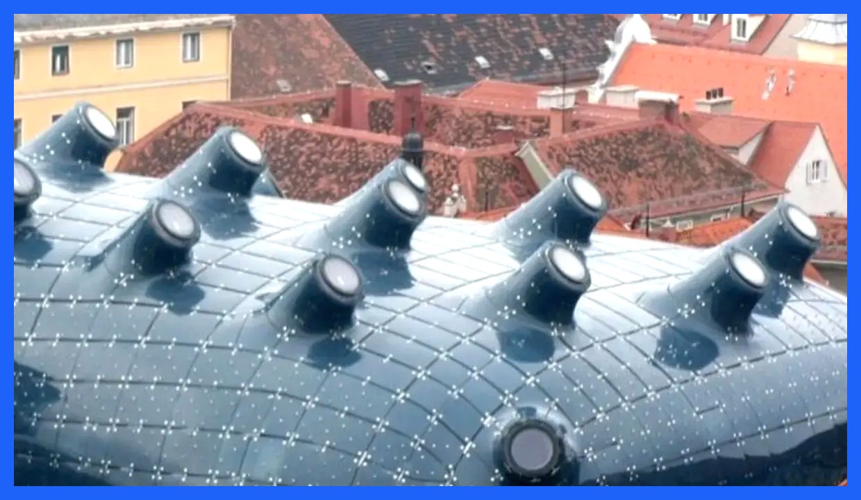 دوستی با بیگانگان در دل اتریش! (+عکس)