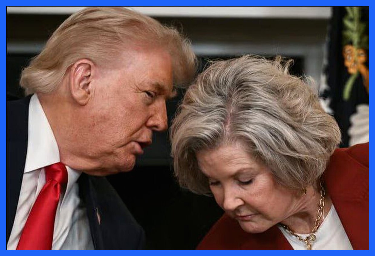 به گزارش آگاهنا، رئیس دفتر کاخ سفید اخیراً در اظهاراتی جنجالی به شخصیت الکلی دونالد ترامپ، رئیس‌جمهور سابق ایالات متحده اشاره کرد و اعلام نمود که او هرگز مشروب نخورده است. این افشاگری بحث‌های زیادی را در مورد رفتار و شخصیت ترامپ به‌وجود آورده است. به رغم