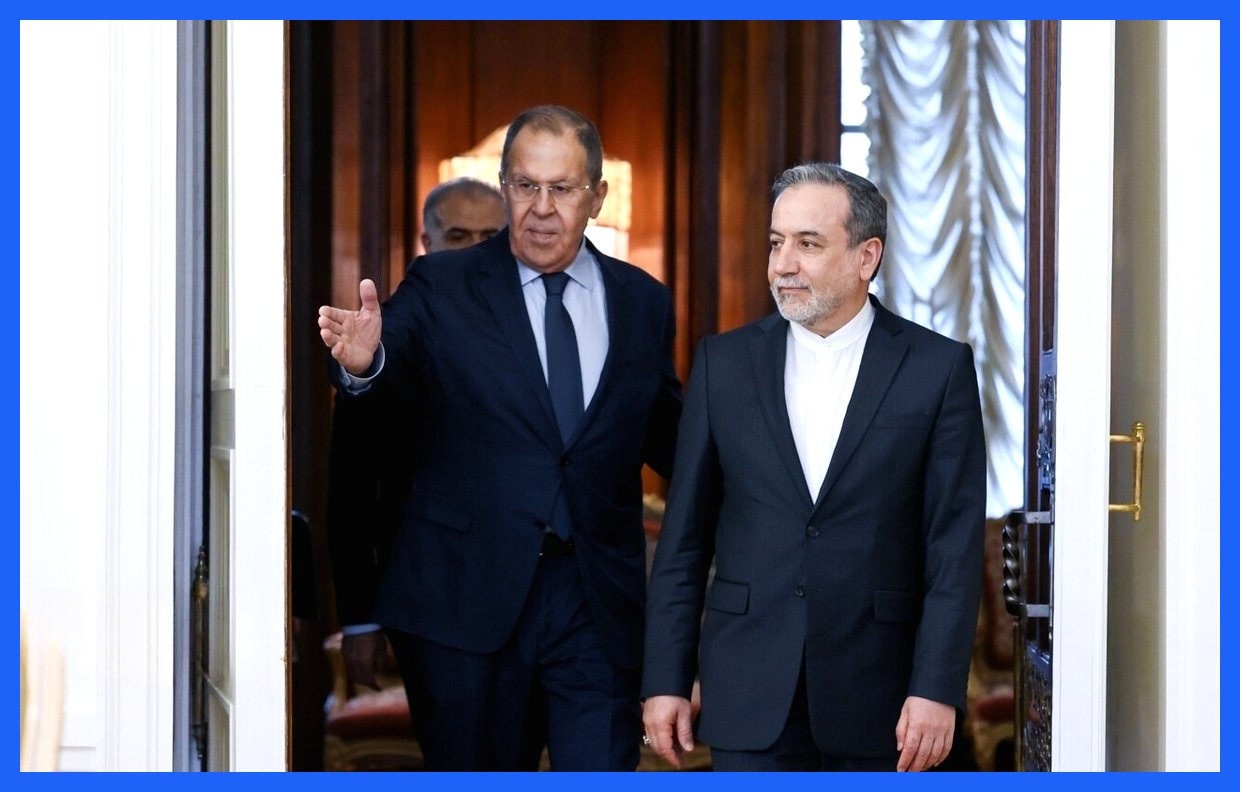 وزارت امور خارجه کشورمان با صدور بیانیه‌ای، به دیدار اخیر عباس عراقچی، معاون وزیر امور خارجه ایران و سرگئی لاوروف، وزیر امور خارجه روسیه در مسکو اشاره کرد. در این دیدار، طرفین به تبادل نظر در خصوص موضوعات دوجانبه، منطقه‌ای و بین‌المللی پرداختند و