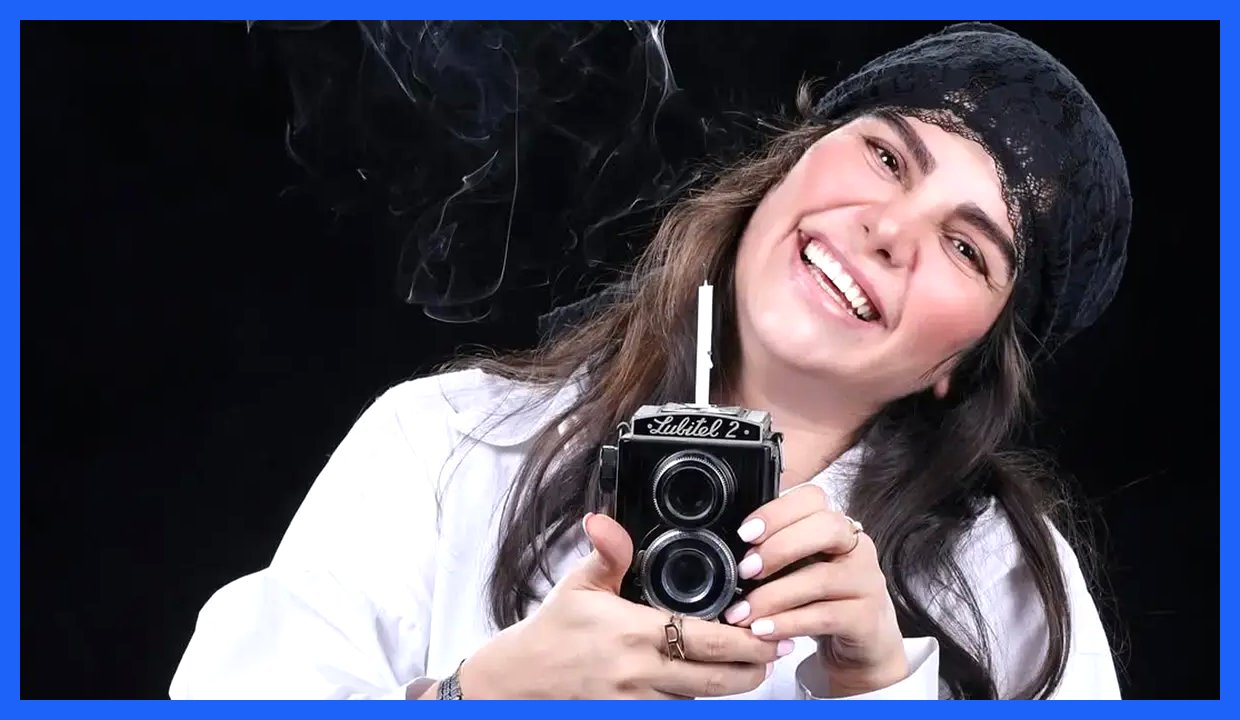 استایل خاص و هنری «نازار» در جشن تولدش با سریال نون خ (عکس)