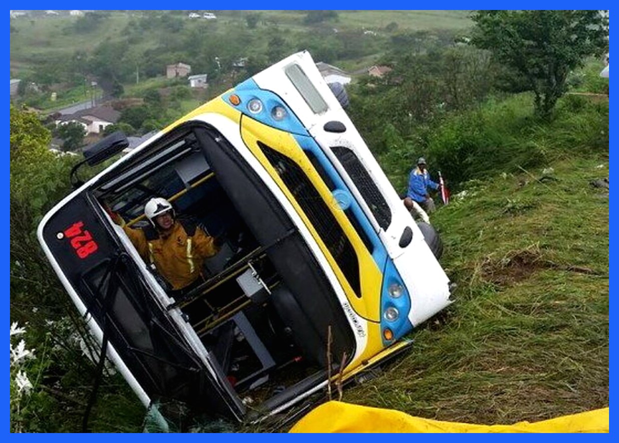 واژگونی اتوبوس مسافربری در ویتنام؛ ۷ کشته بر جای گذاشت