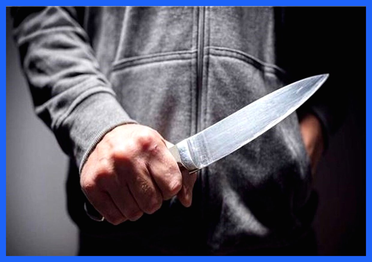 مجهول بودن قتل پس از زیرگرفتن مادر و کودک؛ آیا راننده پیش از تصادف چاقو خورده بود؟