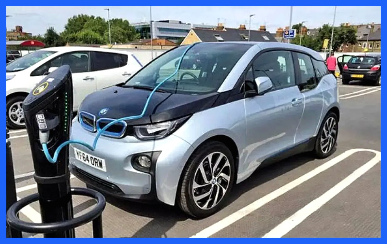 وزارت صمت در برابر قانون بودجه بی‌توجه است؛ خودروهای برقی و هیبریدی در بن‌بست باقی مانده‌اند