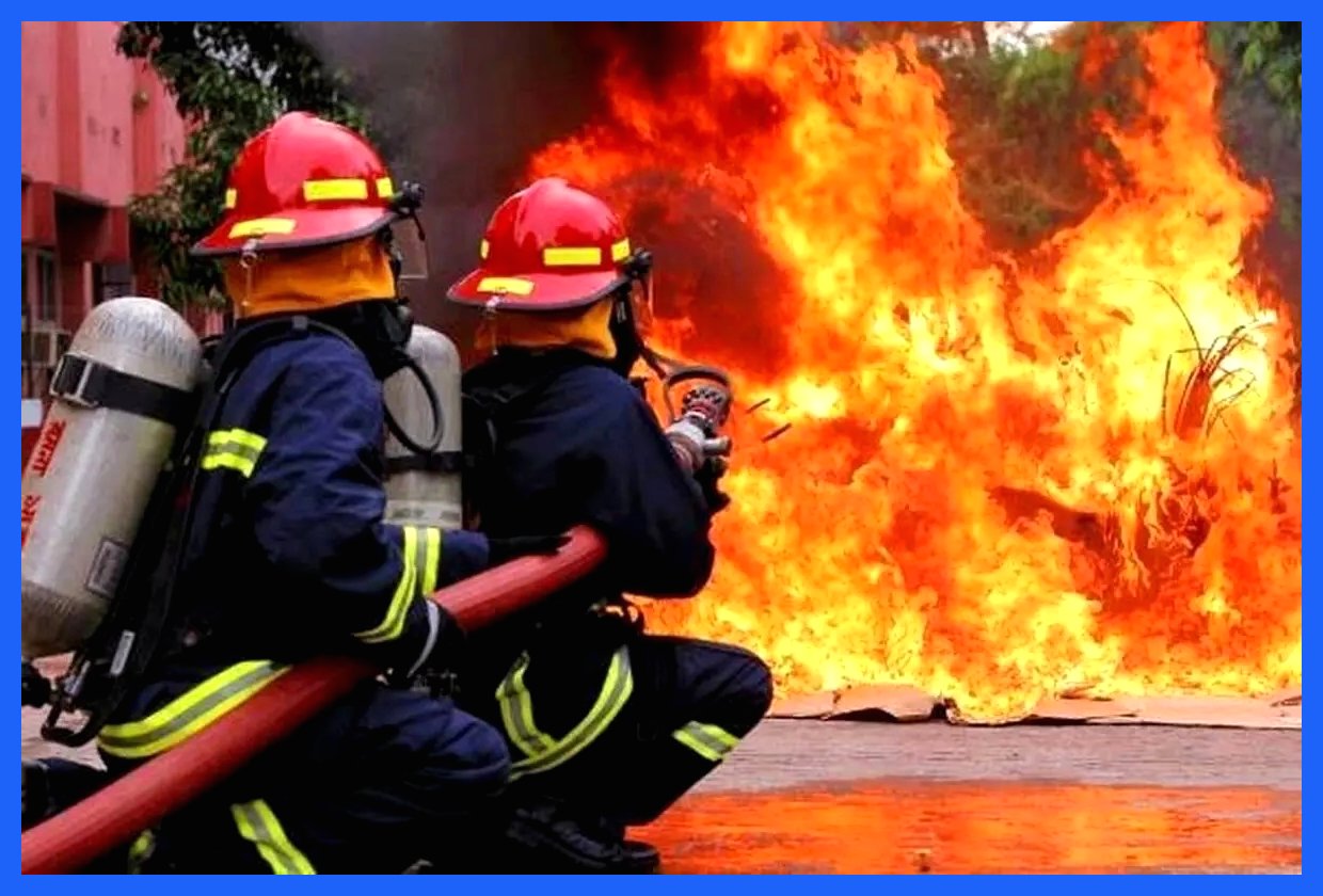 آتش‌سوزی مهیب در هند جان ۲۵ نفر را گرفت