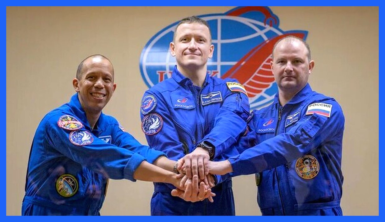 فضانوردان آمریکایی و روسی در روز شکرگزاری به سوی فضا پرواز کردند