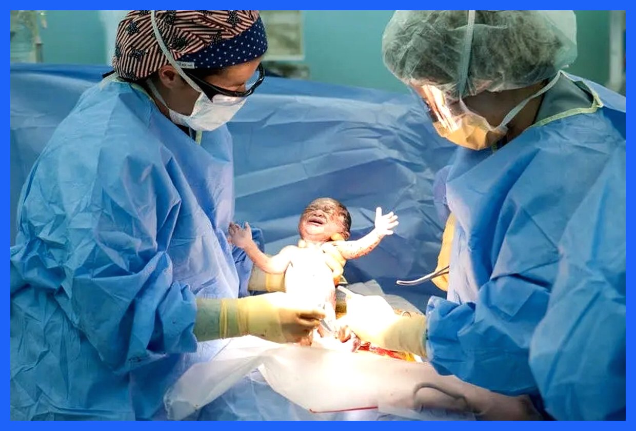 نوزادی با دندان متولد شد!