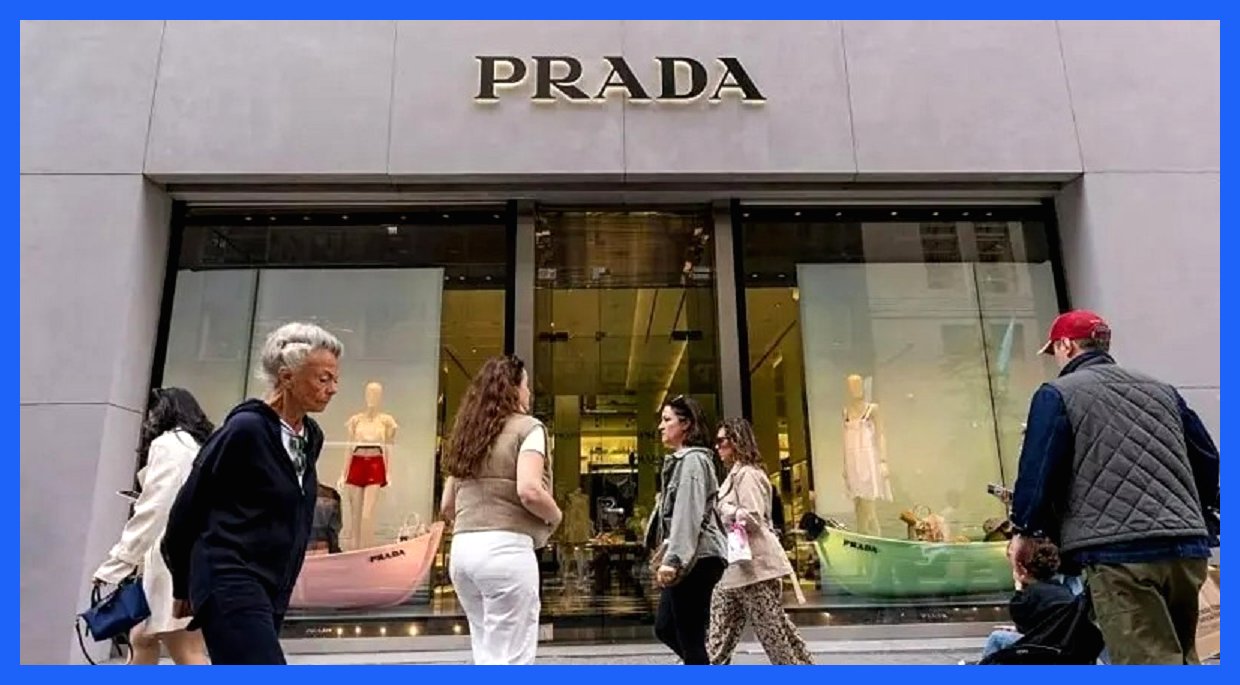 پرادا با خرید ورساچه، دنیای مد را شگفت‌زده کرد!