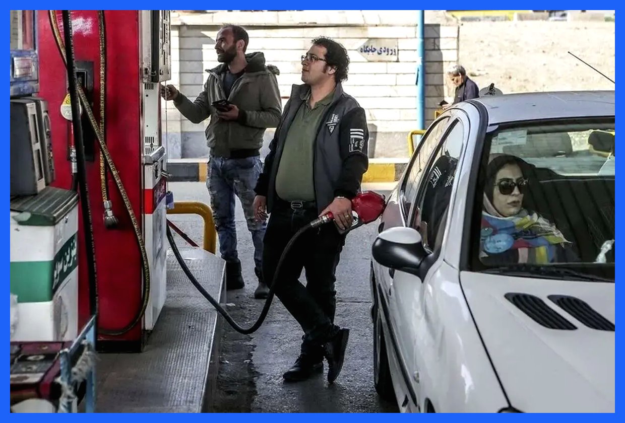 به گزارش آگاهنا، در طرح جدید دولت، سهمیه بنزین برخی از گروه‌ها و افراد حذف شده است. این تغییرات شامل حذف سهمیه بنزین از خودروهای عمومی و برخی از وسایل نقلیه شخصی می‌شود. هدف از این تصمیم، بهینه‌سازی مصرف سوخت و تخصیص منابع به افرادی است که نیاز بیشتری به این سهم