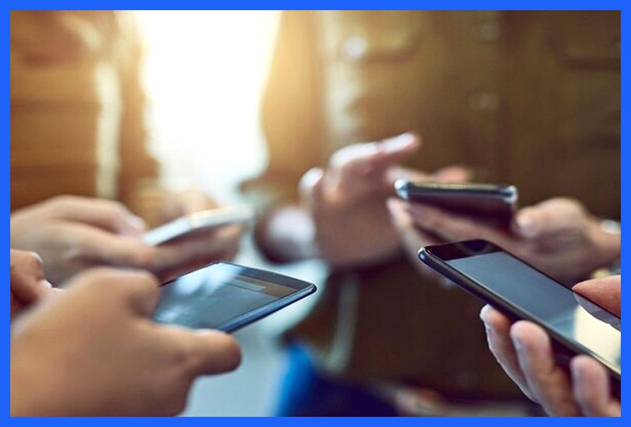 به گزارش آگاهنا، هم میهن با انتقاد از وضعیت فیلترینگ در کشور، از پزشکیان خواسته است که به چرایی عدم صدور دستور رفع فیلتر پاسخ دهد. این انتقاد به بررسی وضعیت خط اینترنت اعضای شورای عالی فضای مجازی اشاره دارد و سؤال می‌کند که آیا هیچ یک از این اعضا تحت فیلتر قرار دارند یا خیر.