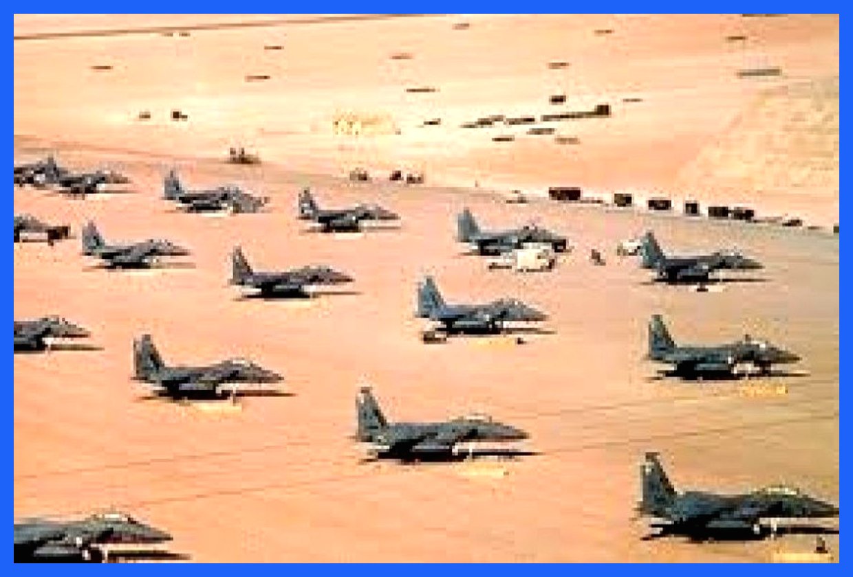 به گزارش آگاهنا، پایگاه هوایی ملک سلمان در ریاض به طور رسمی افتتاح شد. این پایگاه به عنوان یکی از پروژه‌های مهم نظامی در عربستان سعودی، به تقویت توانمندی‌های دفاعی و امنیتی کشور کمک خواهد کرد. افتتاح این پایگاه نشان‌دهنده تلاش‌های عربستان در راستای بهبود زیرساخت‌های نظامی و افزایش آم