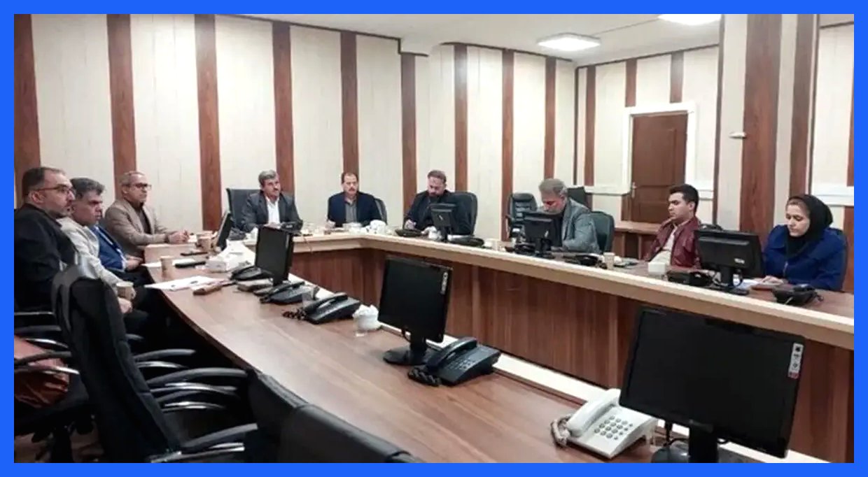 معاون امنیتی فرمانداری تهران نسبت به شکل‌گیری کلونی‌های اتباع غیرمجاز در پایتخت هشدار داد. وی بیان کرد که این موضوع می‌تواند پیامدهای امنیتی و اجتماعی قابل توجهی برای شهروندان و جامعه به همراه داشته باشد. مسئولان ذی‌ربط به دنبال راهکارهای مؤثر برای جلوگیری از گسترش این پدیده