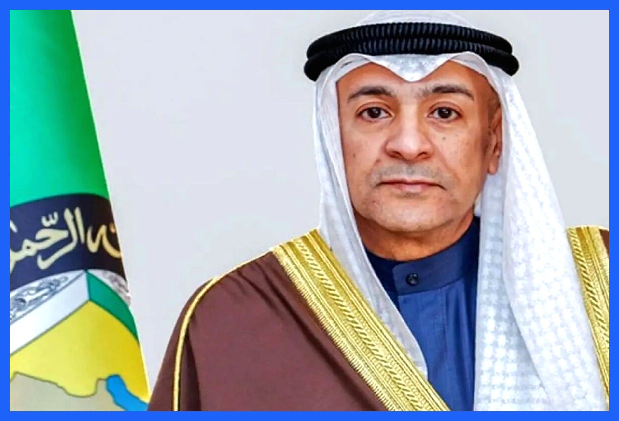 دبیرکل شورای همکاری خلیج فارس اعلام کرد که این شورا به دنبال سقوط ایران نیست و هدف آن شکوفایی و پیشرفت ایران است. وی تاکید کرد که همکاری و روابط مثبت میان کشورهای منطقه برای امنیت و ثبات ضروری است. به گزارش آگاهنا، این اظهارات در راستای ترویج دیپلماسی و کاهش تنش‌ها در منطقه مطرح شده