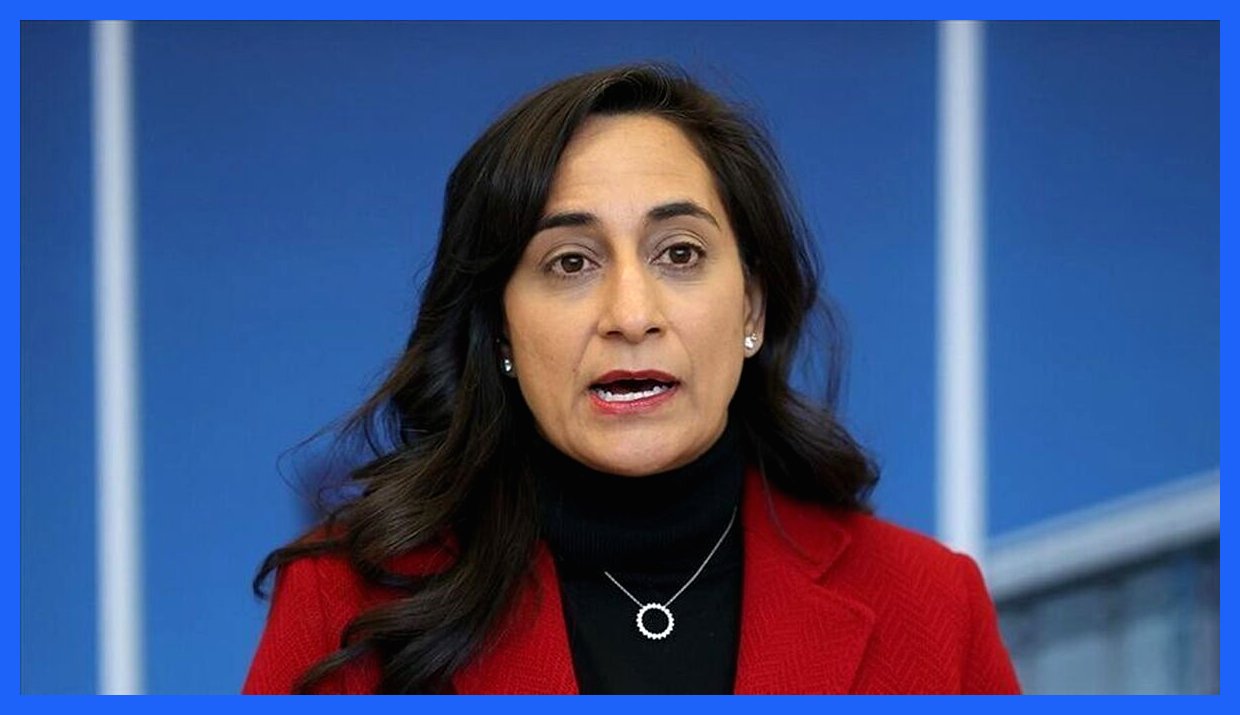 وزیر امور خارجه کانادا اعلام کرد که تمرکز این کشور بر جلوگیری از دستیابی تهران به سلاح هسته‌ای و ترغیب ایران به تعامل با ایالات متحده است. این اظهارات در راستای تلاش‌های دیپلماتیک کانادا برای مقابله با تهدیدات هسته‌ای ایران و همچنین بهبود روابط میان تهران و واشنگتن مطرح شده است.