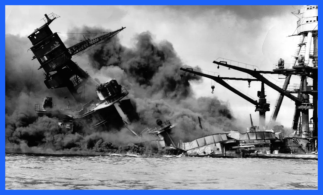 دو اشتباه محاسباتی ژاپن و آمریکا: از پرل هاربر تا جنگی که تمامی جهان را به آتش کشید

به گزارش آگاهنا، تاریخ جنگ جهانی دوم به ویژه حمله ژاپن به پرل هاربر و واکنش ایالات متحده، دو اشتباه محاسباتی بزرگ را در خود جای داده است. این اشتباه