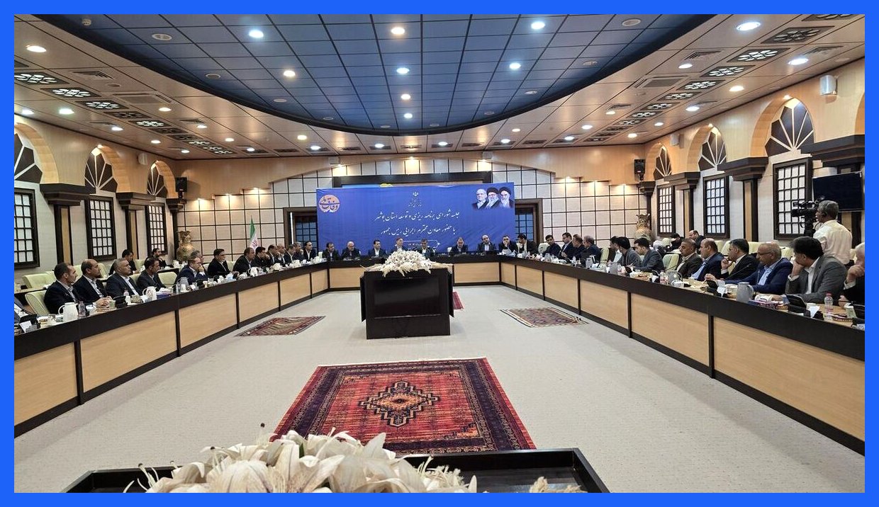 معاون رئیس جمهور اعلام کرد که به ناچار باید بخشی از یارانه بنزین را تغییر دهیم. وی همچنین افزود که افزایش قیمت بنزین ابتدا از خودروهای دولتی آغاز خواهد شد. این تصمیم به منظور بهینه‌سازی مصرف سوخت و مدیریت منابع کشور اتخاذ شده است. به گزارش آگاهنا، این تغییرات در راستای سیاست‌های دولت برای به