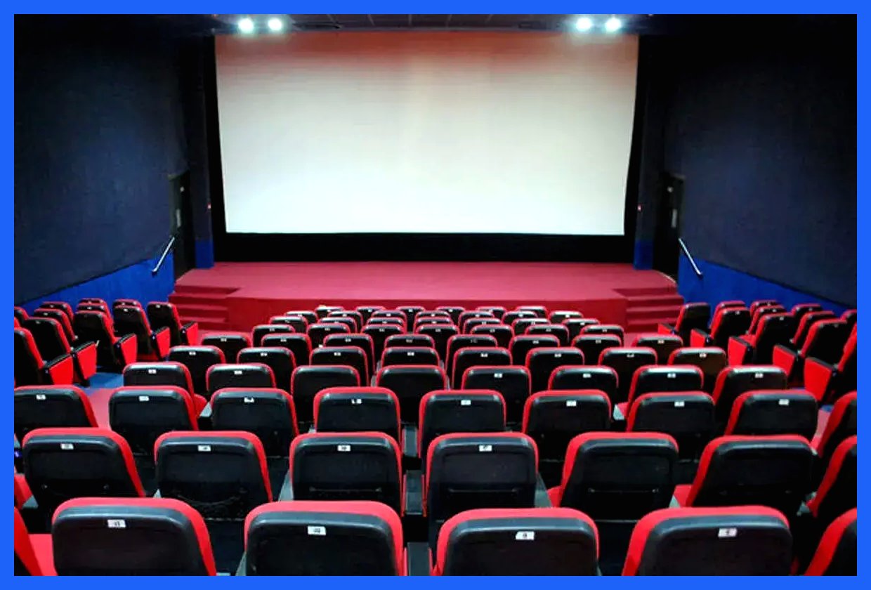 آلودگی هوا سینماها را خلوت کرده/ آمار فروش فیلم‌ها واقعی است؟