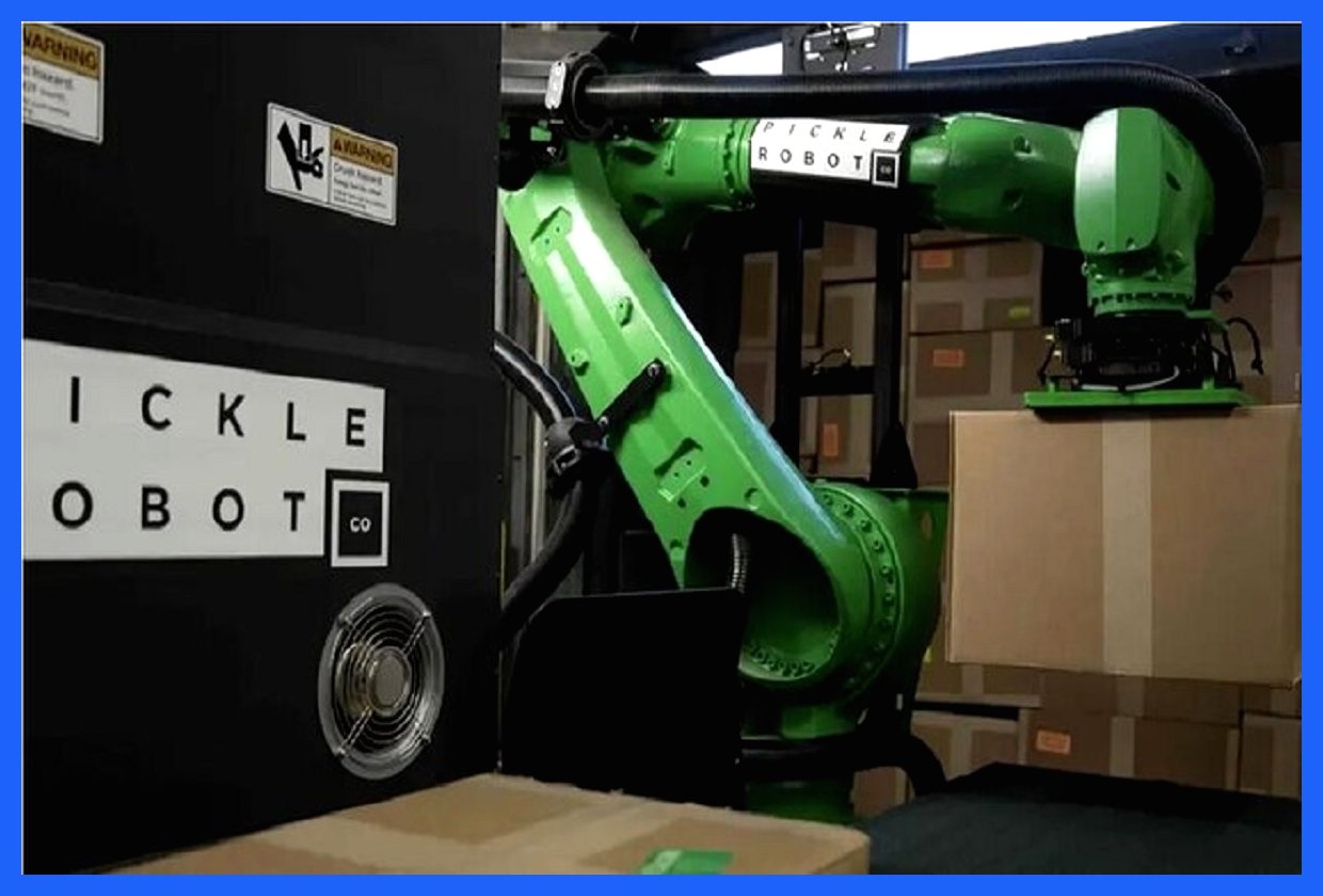 نجات کارگران با کمک یک ربات پیشرفته