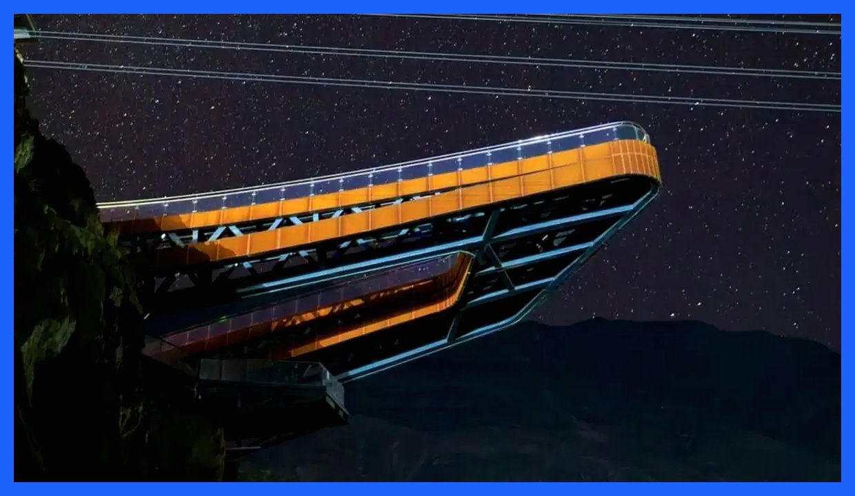 سکوی شیشه‌ای نوجیانگ؛ تجربه راه رفتن بر فراز دره ۱۳۰ متری (+عکس)