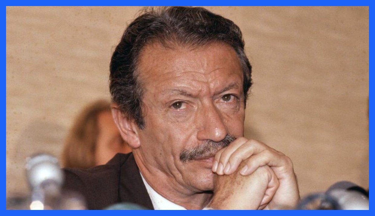 سند لانه جاسوسی سابق آمریکا:« بختیار ادعا کرده بود برای کودتا از حمایت یک روحانی ایرانی برخوردار است.»