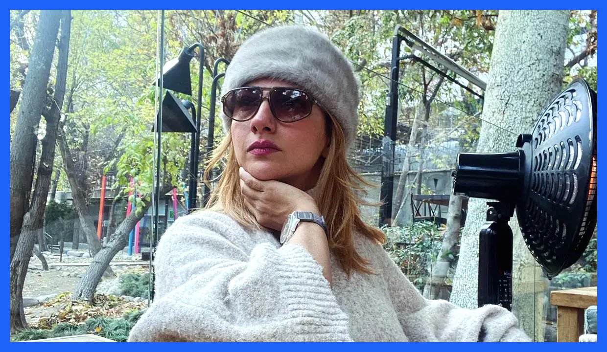 استایل پاییزی محیا دهقانی با بافت اورسایز و کلاه خز، جذاب و شیک! (عکس)