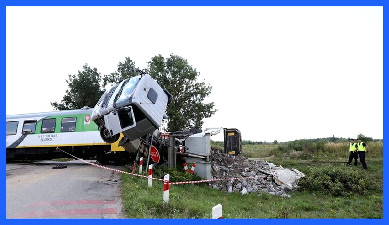 برخورد قطار و کامیون باری در استونی یک کشته برجای گذاشت