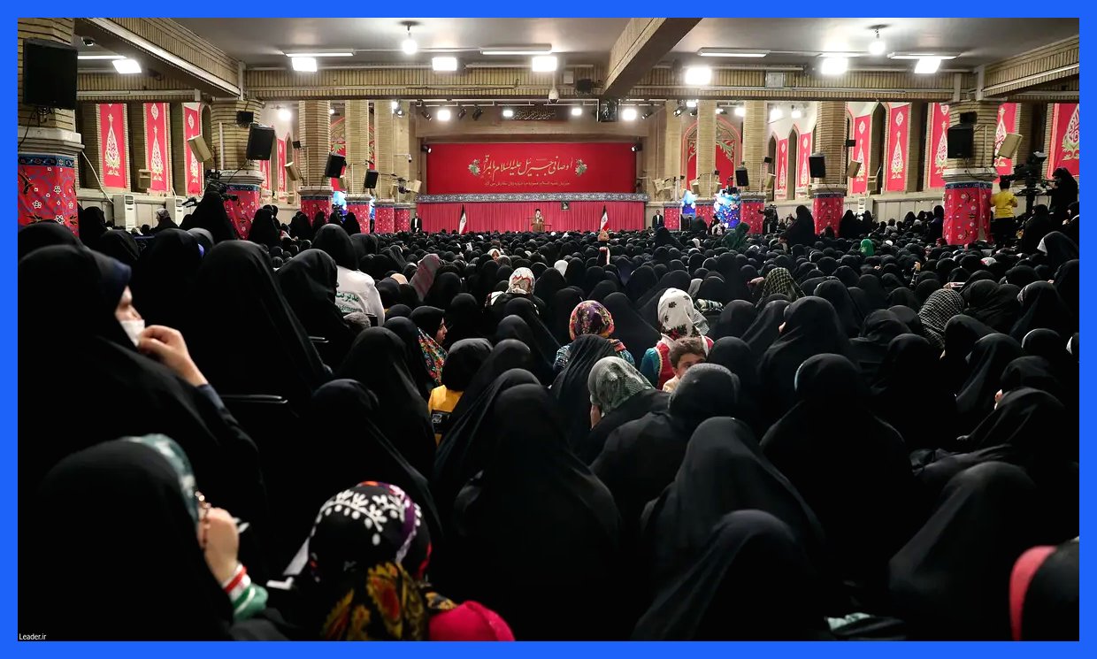 رهبری : حقوق زن و مرد در «خانواده» مساوی است / زن، کارگزار خانه نیست، مدیر است