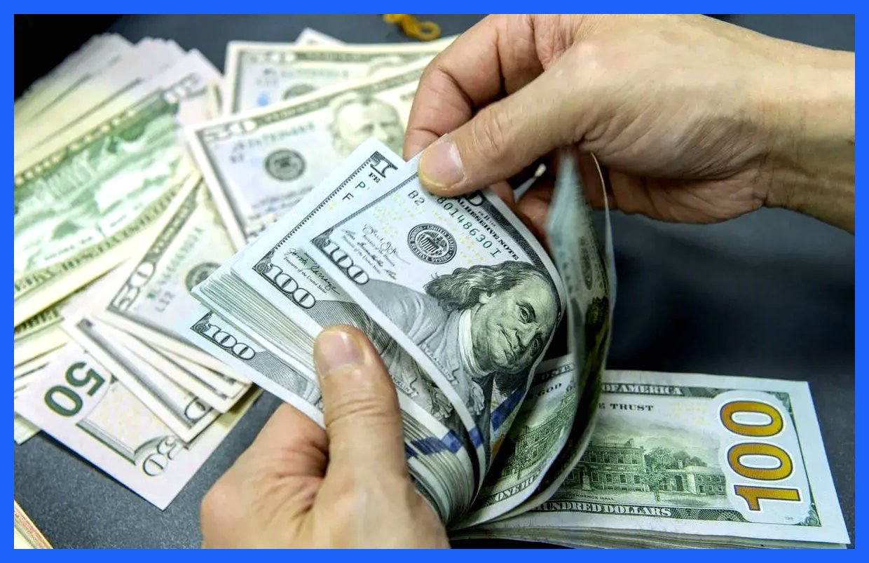 مهار تورم برای جلوگیری از نوسانات ارز ضروری است