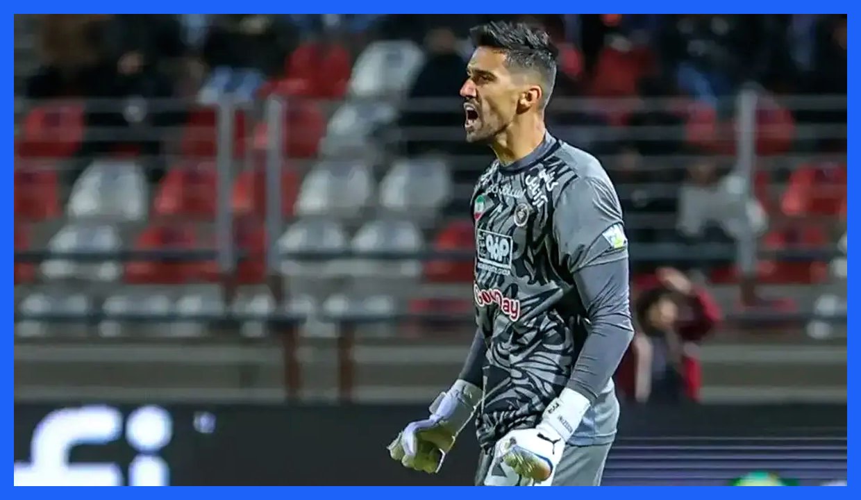 مصدومیت اخباری، شانس حسینی را افزایش داد؛ دروازه‌بان سابق استقلال تا بازی با آبی‌ها، شماره یک سپاهان خواهد بود؟