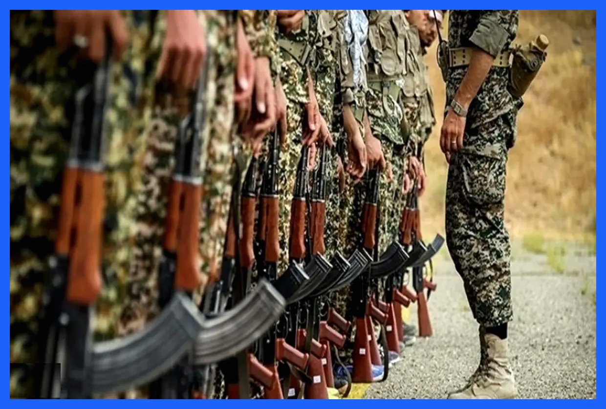 به گزارش آگاهنا، در ناآرامی‌های اخیر در کوهدشت استان لرستان، یک بسیجی به شهادت رسید. همچنین، سپاه پاسداران انقلاب اسلامی اعلام کرد که در این حوادث، 13 بسیجی دیگر نیز زخمی شده‌اند. این وقایع نشان‌دهنده اوج تنش‌ها در منطقه است و نیاز به توجه بیشتری از سوی مسئولان