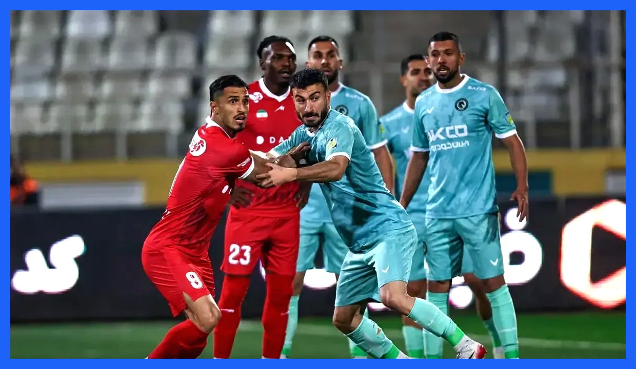 پرسپولیس با گل اورونوف در دقایق پایانی، نیمه اول را برابر پیکان پیش افتاد
