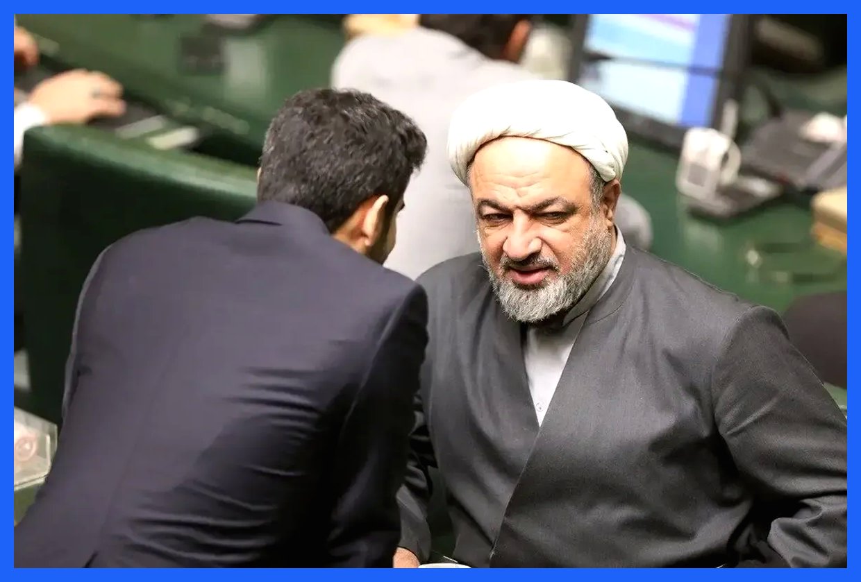 به گزارش آگاهنا، جریان راست افراطی قصد دارد تا دولت محمدرضا پزشکیان را به چالش بکشد و با معرفی کاندیدای خود، به دنبال رسیدن به کرسی ریاست جمهوری است. این روند می‌تواند تأثیرات قابل توجهی بر فضای سیاسی کشور داشته باشد.