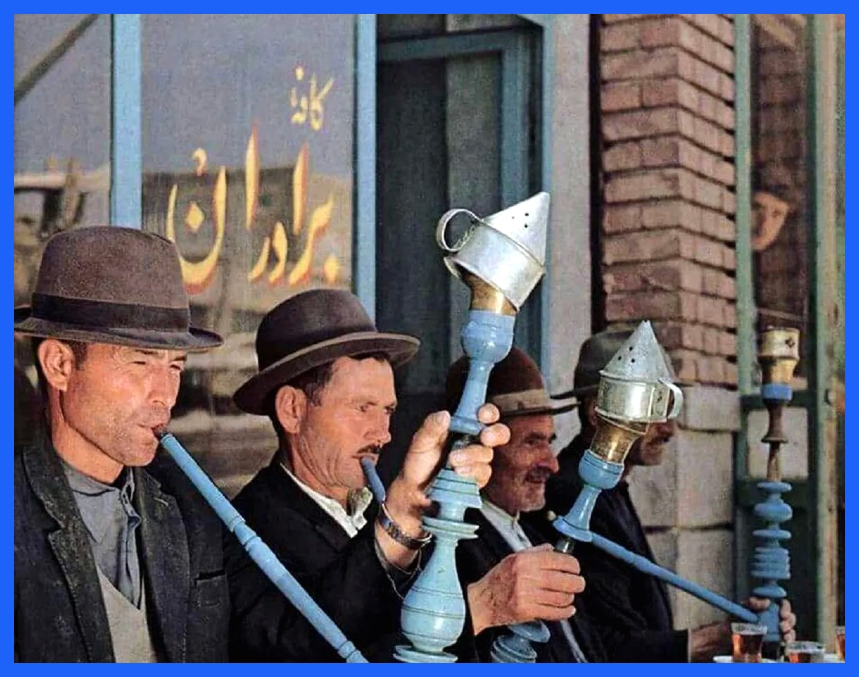 کافه برادران در تهران، سال ۱۳۵۰: نگاهی به خاطرات گذشته (عکس)