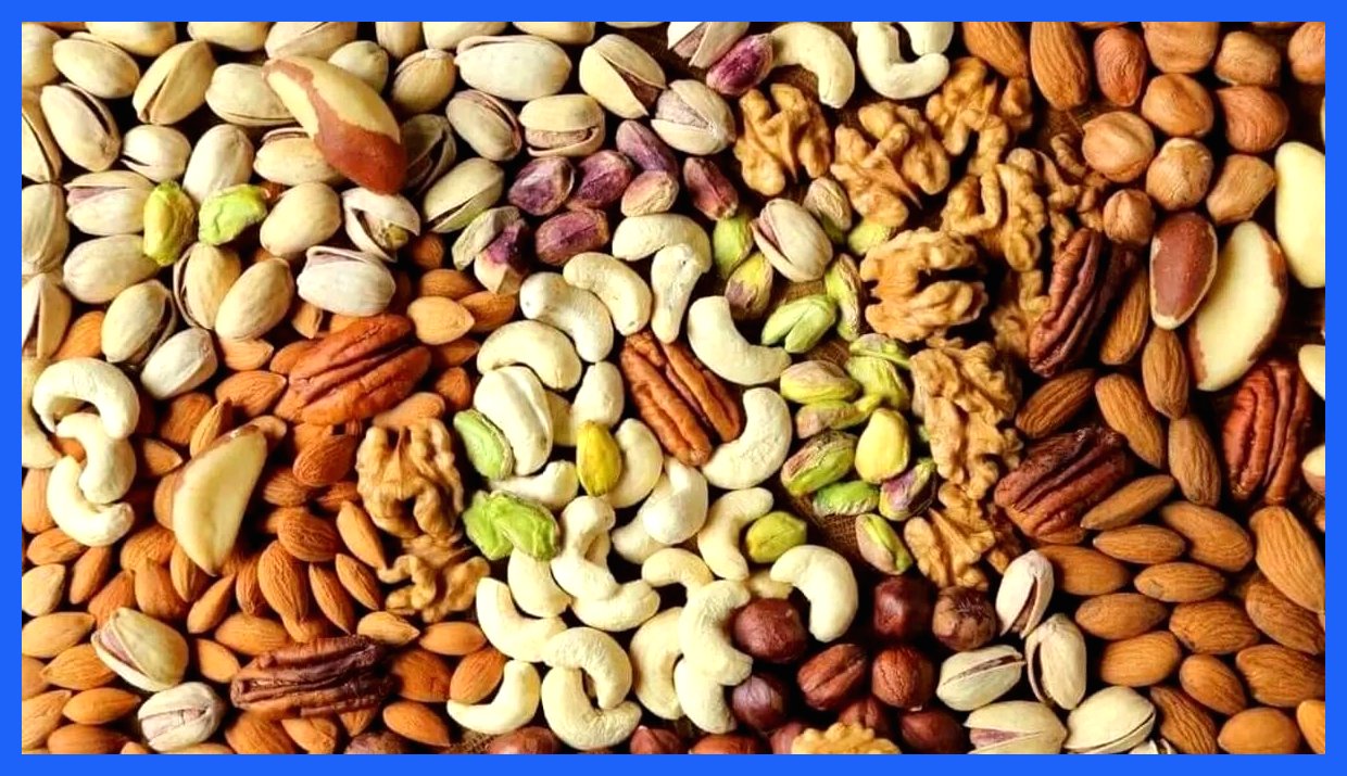 خرید آجیل قسطی برای شب یلدا؛ راه‌حلی برای تأمین مایحتاج مردم + عکس