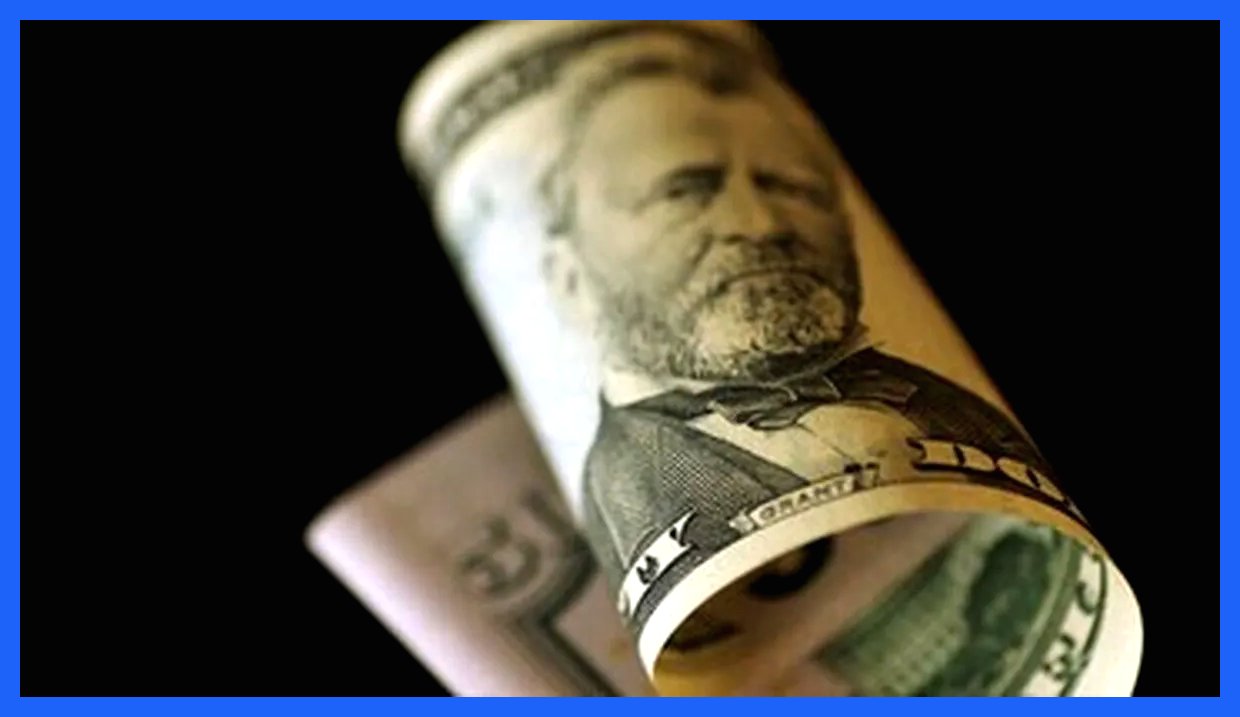 قیمت دلار، یورو و سایر ارزها صبح امروزسه شنبه ۱۱ آذر/ دلار بالاترین قیمت تاریخ را لمس کرد