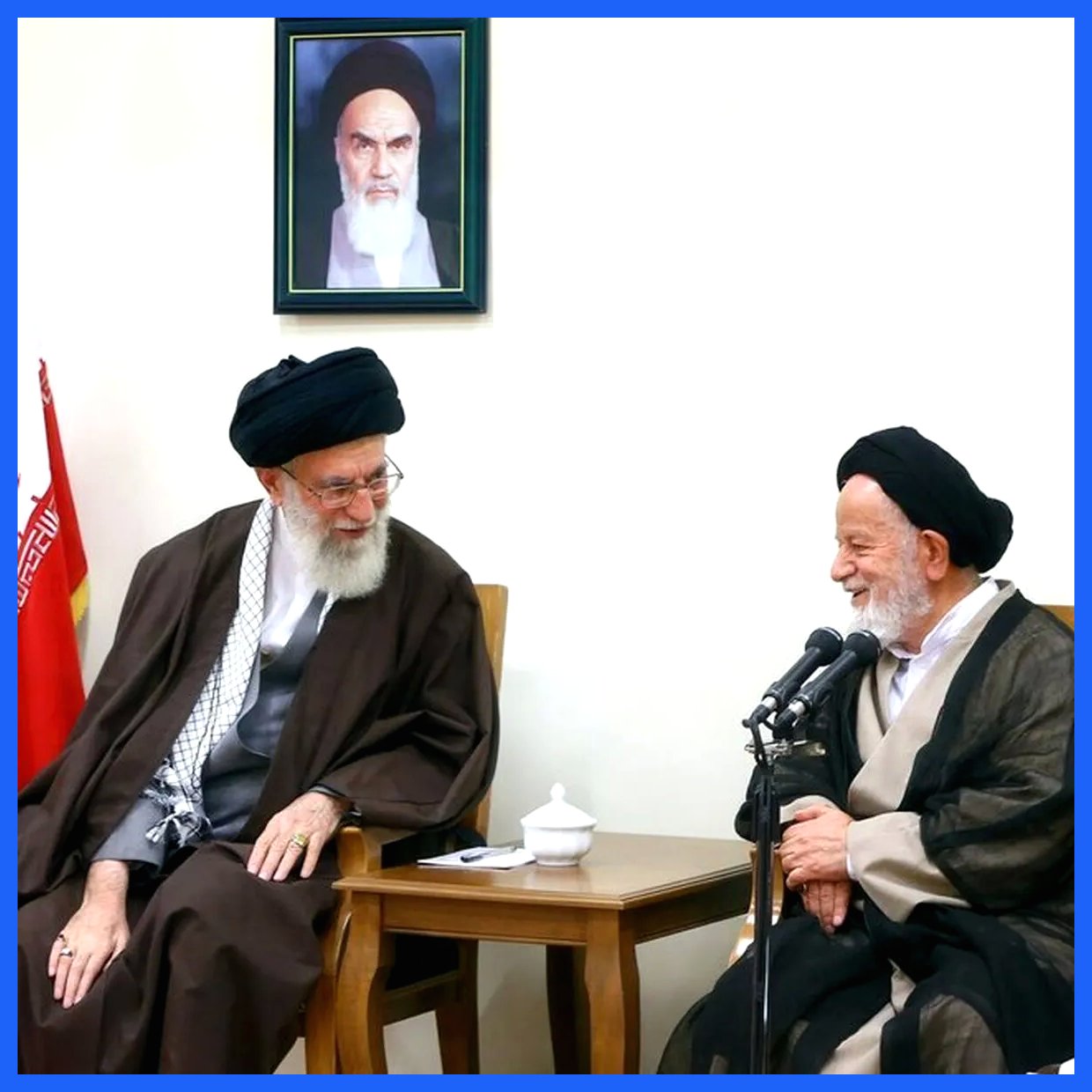 به گزارش آگاهنا، مقام معظم رهبری در پی درگذشت آیت‌الله شاهچراغی، پیام تسلیتی صادر کردند. در این پیام، ایشان با ابراز تأسف از فقدان این شخصیت بزرگوار، به خدمات و تلاش‌های ایشان در راه ترویج علوم دینی و فرهنگی اشاره کردند. مقام معظم رهبری همچنین برای خانواده و