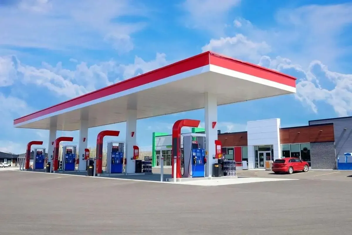 دفاع روزنامه جوان از مصوبه بنزینی دولت: هزینه سوخت سفر به شمال به اندازه یک بسته چیپس است