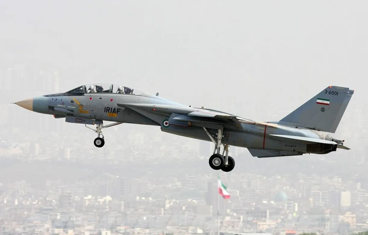 پرواز جنگنده‌های ارتش بر فراز آسمان تهران؛ دلیل آن چه بود؟