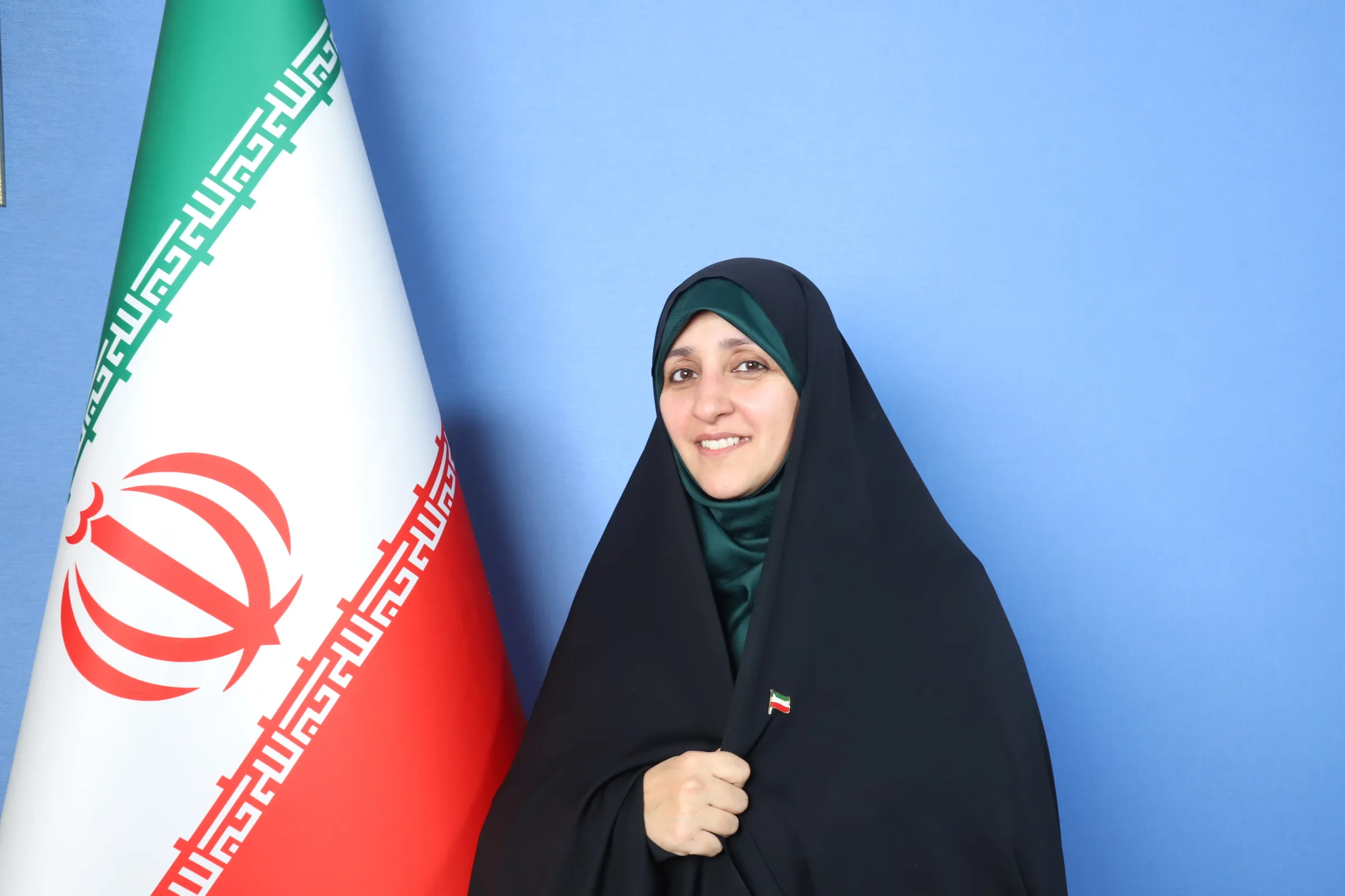 معاون رئیس‌جمهور: هنرمندان زن خارج از کشور می‌توانند به وطن بازگردند، چه برای زیارت و چه دیدار خانواده