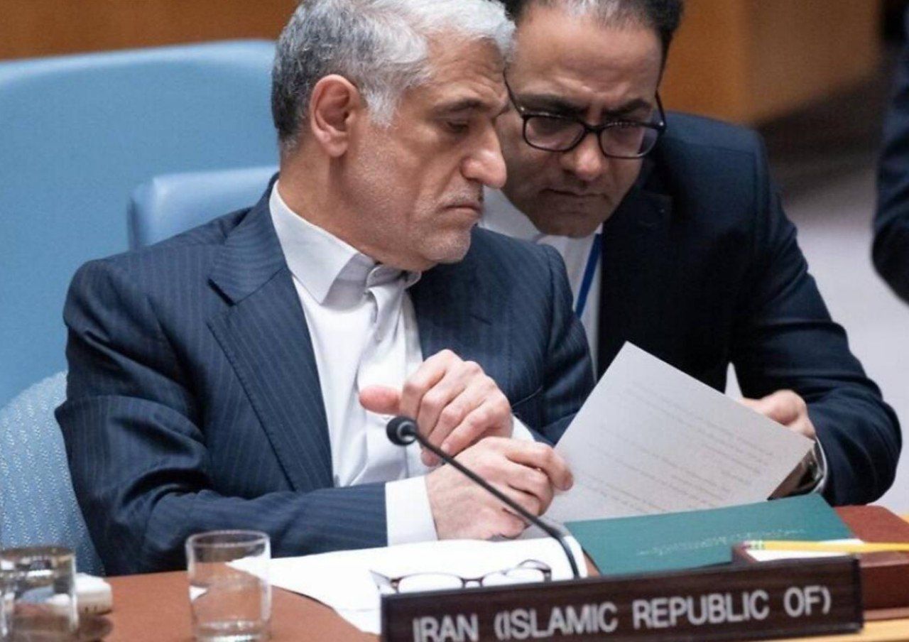 نماینده ایران در سازمان ملل تأکید کرد که ایالات متحده باید خسارت‌های ناشی از حمله به ایران را جبران کند. وی با اشاره به تبعات منفی این حملات بر امنیت و ثبات منطقه، خواستار پاسخگویی بین‌المللی در این زمینه شد. به گزارش آگاهنا، این اظهارات در چارچوب نشست