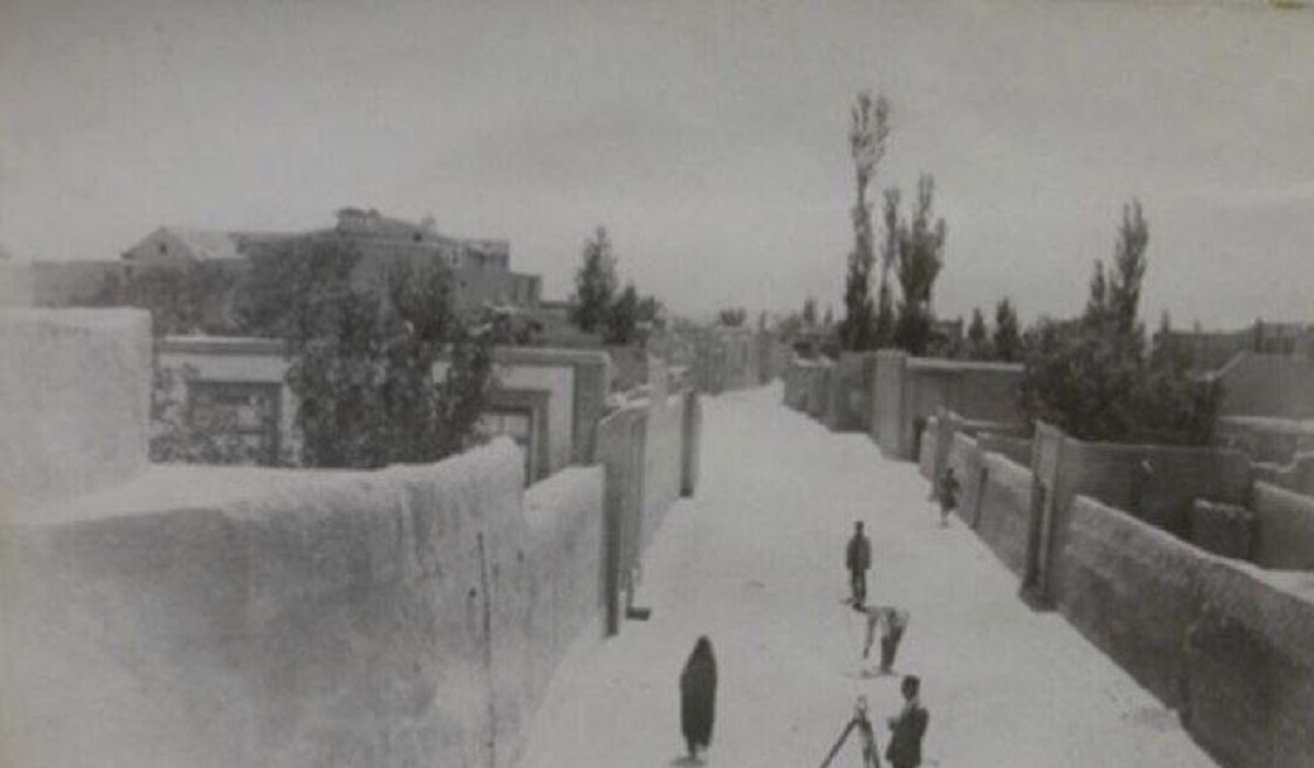 آغاز نقشه‌برداری و ساخت خیابان شهید بهشتی (منصور) در تاریخ ۲۱ آذر ۱۳۰۸