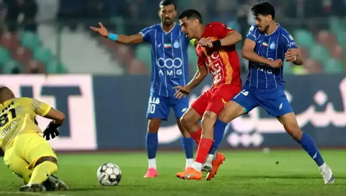 ادعای مدافع فولاد: کیفیت پایین چمن شهر قدس عامل شکست ما مقابل استقلال بود