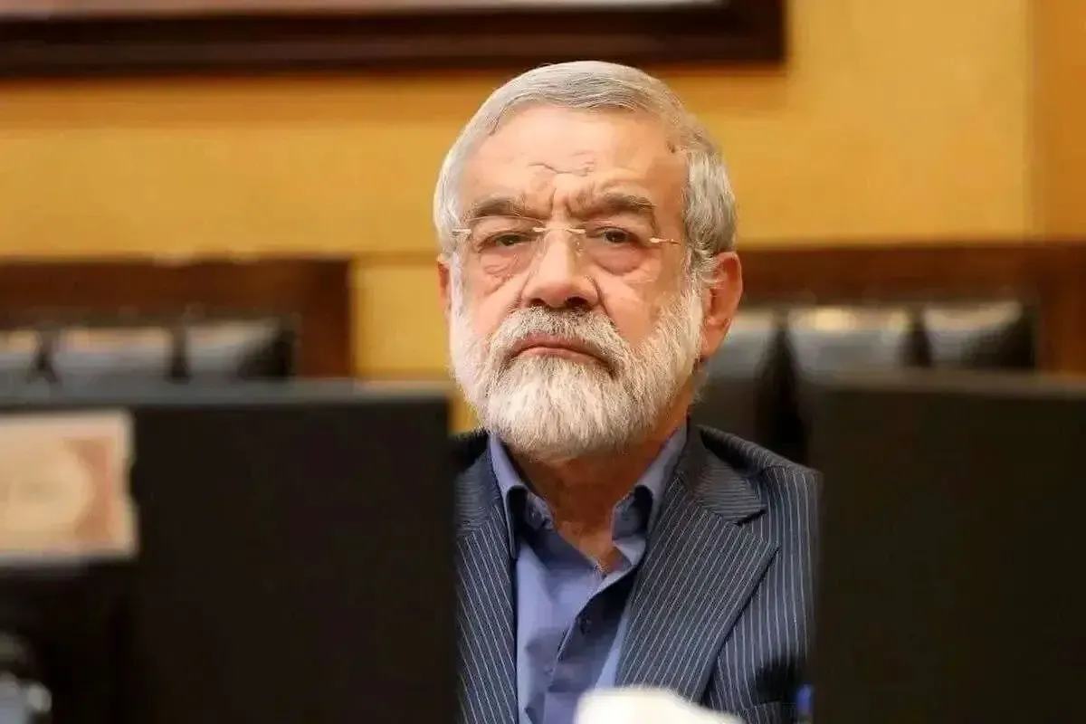 نطق تند نماینده مجلس: قالیباف و پزشکیان جلوی ابلاغ قانون حجاب را گرفته اند