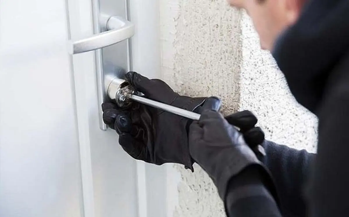 دستگیری ۳ نفر از اعضای باند سرقت ۱۵ میلیاردی در شمال تهران