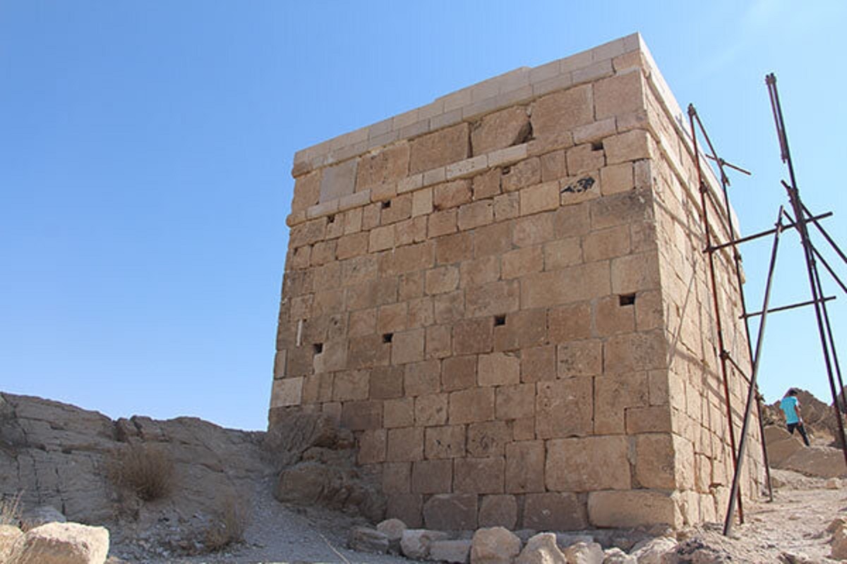 تخریب آرامگاه جاماسب؛ تصاویر حاکی از فاجعه‌اند!