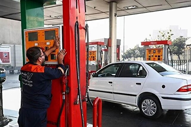 طرح بنزین 5 هزار تومانی به طور رسمی آغاز شد. براساس این طرح، قیمت بنزین در کشور به 5 هزار تومان برای هر لیتر افزایش یافته است. این اقدام دولت با هدف مدیریت مصرف و کنترل هزینه‌ها صورت گرفته و انتظار می‌رود که تأثیرات اقتصادی و اجتماعی متعددی به همراه داشته باشد. جزئیات بیشتری درباره نح